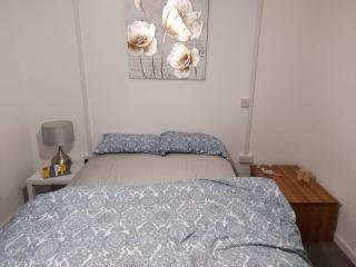 Home Stay - Briton Ferry - 3