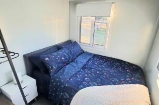 Honey Wines Aust. Tiny House - Broke - 4