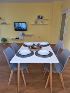 Top Location Harmony Apartment by HostEx - Varna - 4
