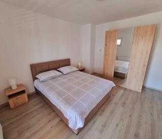 Apartment Mate - 4