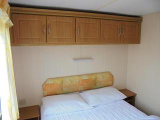 Promenade: Retreat:- 4 Berth, Access to the beach - Ingoldmells - 7