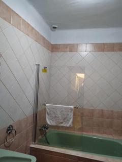 AT LA VIÑUELA - Losar de la Vera - 1