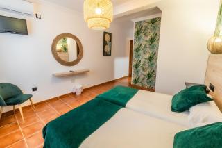 Hostal El Bomba - - 9