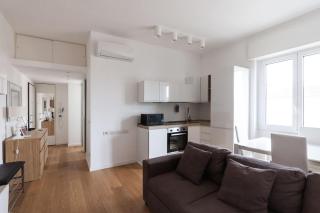 Youhosty - Ripamonti 194 - Milan - 0