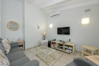 San Lameer Villa 2301 - 2 Bedroom Classic - 4 pax - San Lameer Rental Agency - 5