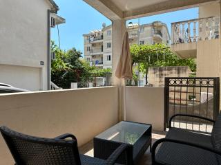 Tara Two Bedroom Apartment - Budva - Budva - 2