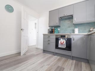 Apple Tree Bungalow - 1