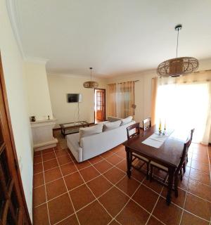 Lovely Modern Duplex 3 Bedroom Flat in Quiet Area - Tavarede - 5