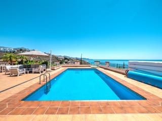 Luxury villa with private pool and 7 bedrooms - Torrox Costa - 7