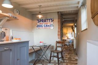 Oyster Cottage, 200 year old Fisherman's Cottage - Wells next the Sea - 4