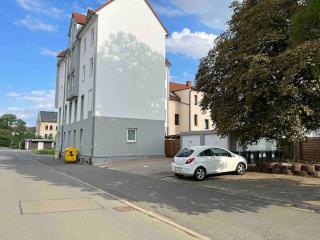 Stilvolle Ferienwohnung mit Stellplatz WLAN free Netflix Nähe Bahnhof - Zwickau - 1