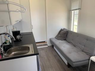 Lakeland BoxCabin - 1