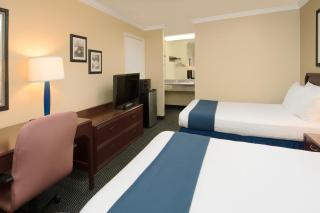 Days Inn by Wyndham Pinole Berkeley - 1