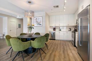 Chic Elegance in the Heart of NOLA 4-Bedroom Oasis Awaits - New Orleans - 9