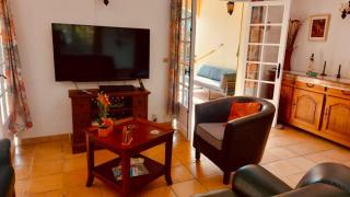 La Bastida : villa avec piscine - 2