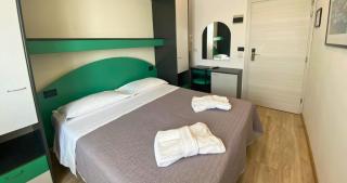 Hotel Tre Stelle - Rimini - 4