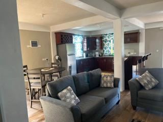 2Bedroom Vacation Home - Paix Bouche - 0