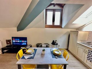 63 passi dal lago in centro by Revenue House - Como - 9