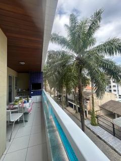 Apartamento área nobre da praia grande, vista para o mar, 3 suítes - 3