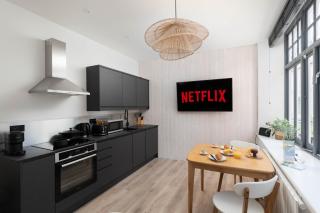 Contemporary First Floor Apartment Central Penzance - 9