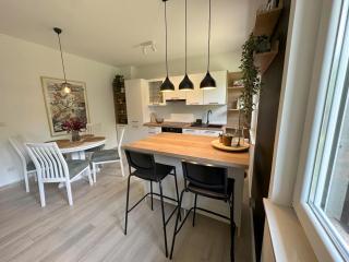 Summer Green Apartment - 8