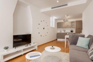 Suite Saba, stile e parcheggio in centro a Trieste - Triest - 4