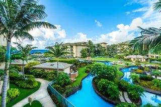 Waipouli Beach Resort Exquisite Oceanview Overlooking the Fantasy Pool - Kapaa - 9