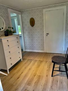 Litet hus på landet - - 1