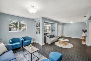 River Walk Haven - 8