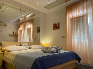 Studio apartment and rooms ADRIA - Vodice - 0