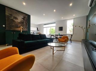 ColorChic 3 étoiles - 120m2 Plein centre - Parking Privé Terrasse Clim - Mèze - 2