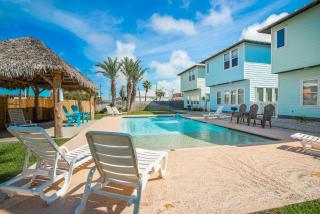 Pura Vida- In downtown Port A, overlooks pool - Port Aransas - 6