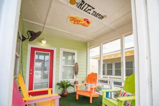 The RITZ Tarpon- VW 83 - Port Aransas - 3