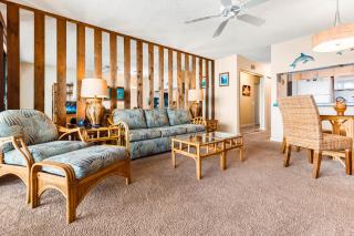 Noelani 103 - Kahana - 4