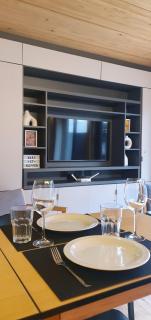 Hermoso monoambiente de diseño único, con patio, en el centro de SMA. 4v5 - 0