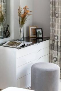 Contemporary 2BR w/ Maid's Room at JVC - 3