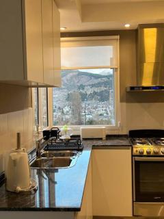 Casa del Alto, impecable, 3 dormitorios, 2 baños - Esquel - 2