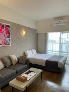 New Normal Hotel in NAMINOUE ニューノーマルホテルイン波の上 - Naha - 9