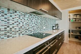 The White Haus - Waihi Beach Upstairs Holiday Unit - 9