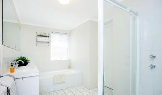 Stunning Townhouse on the Foreshore - Victor Harbor - 1