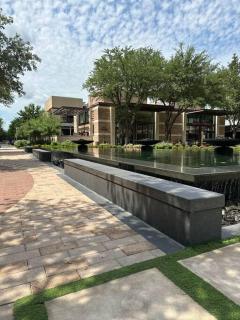 Luxury apt in perfect location - 6