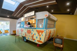 Peninsula Hotel Motel - Adelaide - 4