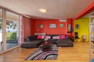 Colourful Seaview Apartment - Happy Rentals - Kostrena - 9