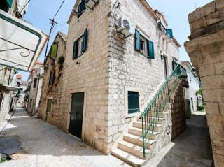 Guesthouse Ana Trogir Old Town - 8