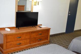 Americas Best Value Inn and Suites St. Cloud - Saint Cloud - 3