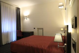 Gemelli Hotel - 1