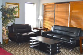 Americas Best Value Inn and Suites St. Cloud - Saint Cloud - 8