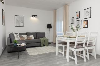 Metro Plac Wilsona Apartments Mickiewicza by Noclegi Renters - Warsaw - 7