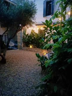 La Cachette - Aigues-Vives - 2