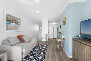 Sun Drenched Unit in Noosaville - Noosaville - 5